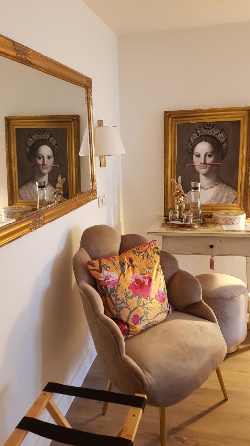 Das Kleine Hotel Iphofen, Fruehstueckszauber, No Waste, Nachhaltig, Nahe Aller Weingueter, Knauf Gips Kg Und Connekt, Kleines Secret Mit Garten & Terrassen, Tv Mirrorring, 55" Tv, Fine Dining, Hunde Willkommen 외부 사진