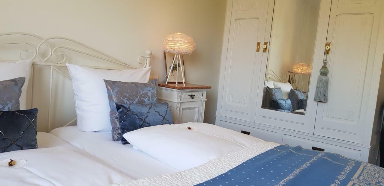Das Kleine Hotel Iphofen, Fruehstueckszauber, No Waste, Nachhaltig, Nahe Aller Weingueter, Knauf Gips Kg Und Connekt, Kleines Secret Mit Garten & Terrassen, Tv Mirrorring, 55" Tv, Fine Dining, Hunde Willkommen 외부 사진